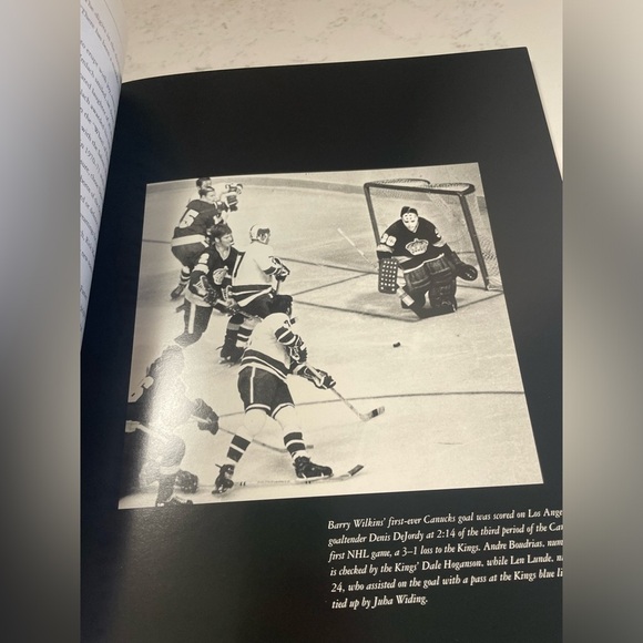 Vancouver Canucks the Silver Edition 1994 Softcover Pavel Bure Trevor Linden - Picture 4 of 6